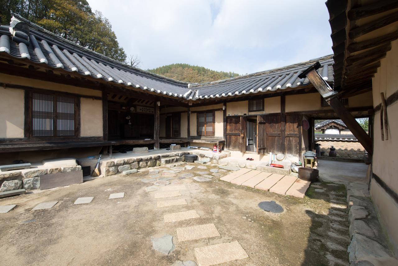 Chalbanggong Jongtaek Hotel Cheongsong Kültér fotó