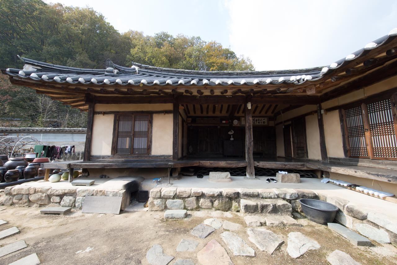 Chalbanggong Jongtaek Hotel Cheongsong Kültér fotó