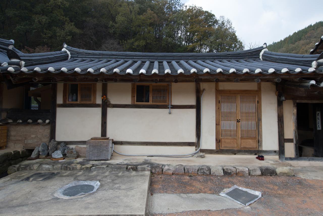 Chalbanggong Jongtaek Hotel Cheongsong Kültér fotó