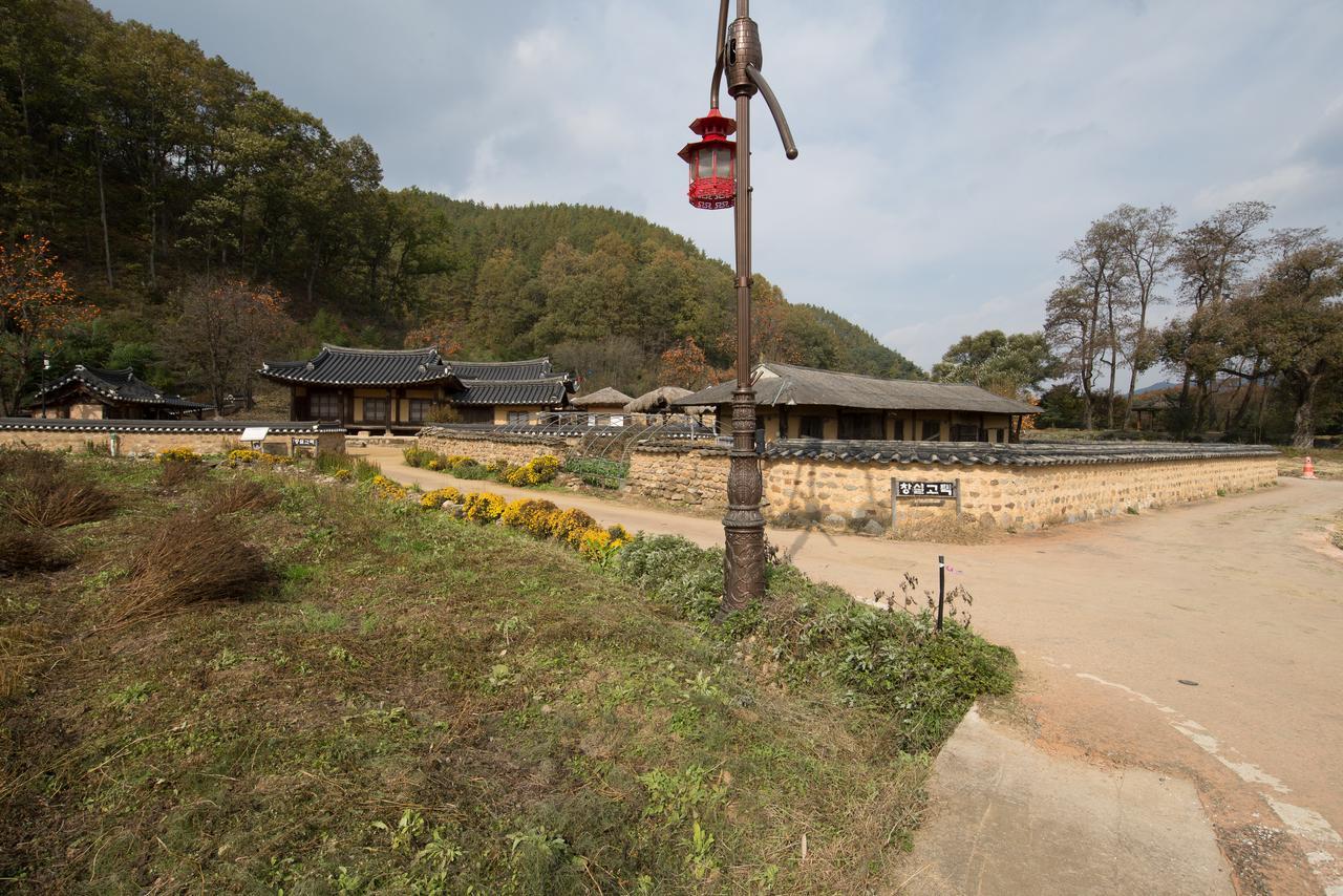 Chalbanggong Jongtaek Hotel Cheongsong Kültér fotó